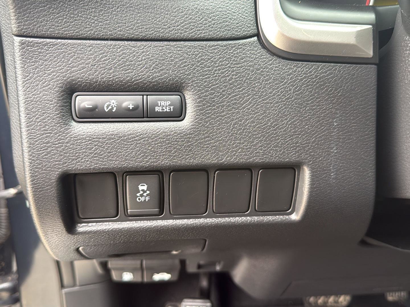 Used 2018 Nissan Murano S image 12