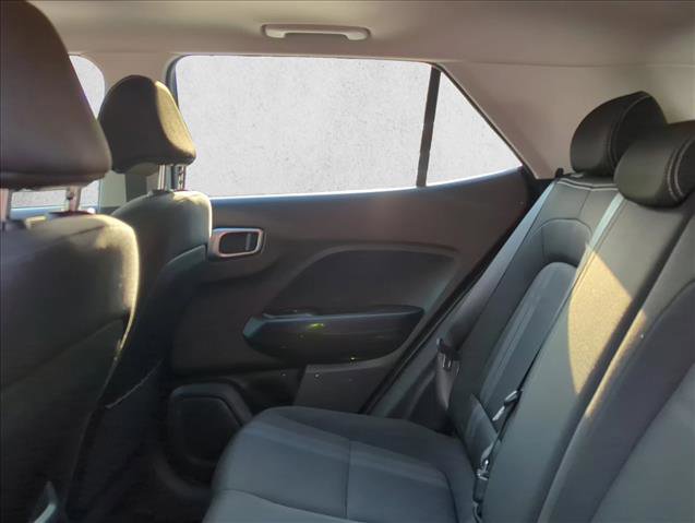 Used 2024 Hyundai Venue SEL image 17