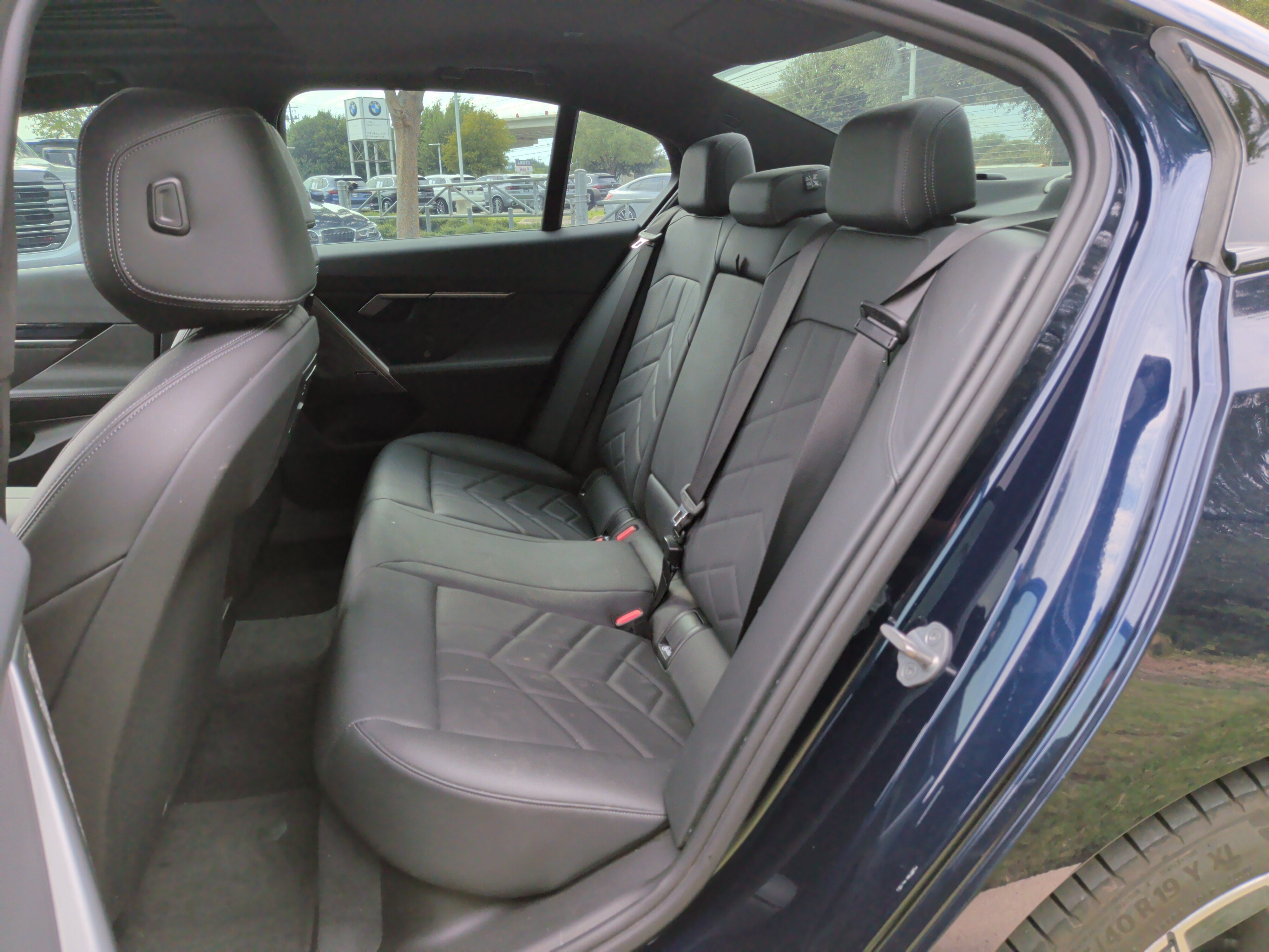 Used 2024 BMW i5 M60 w/ Premium Package AWD/4WD image 32