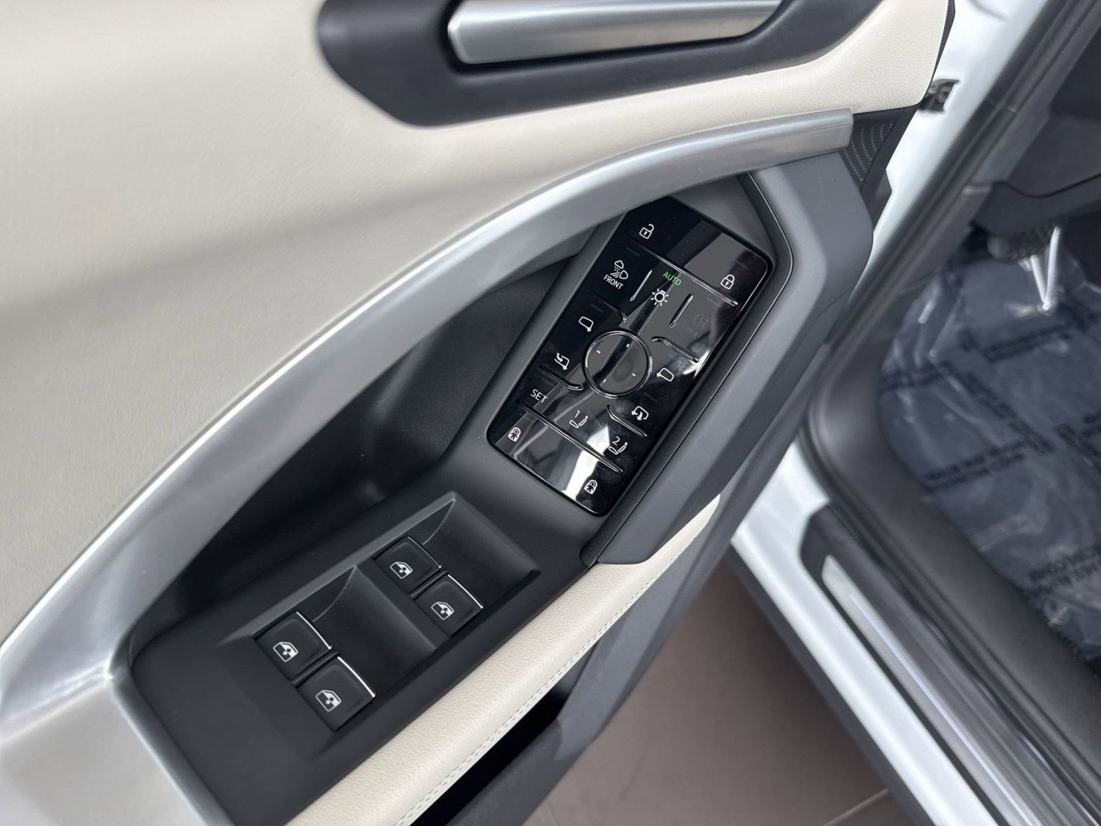 Certified 2025 Audi Q5 Prestige image 25