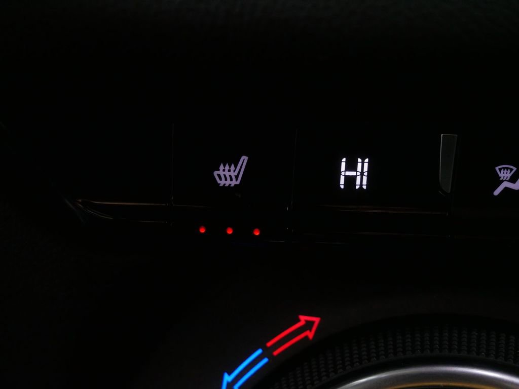 Used 2021 Chevrolet Blazer LT image 27