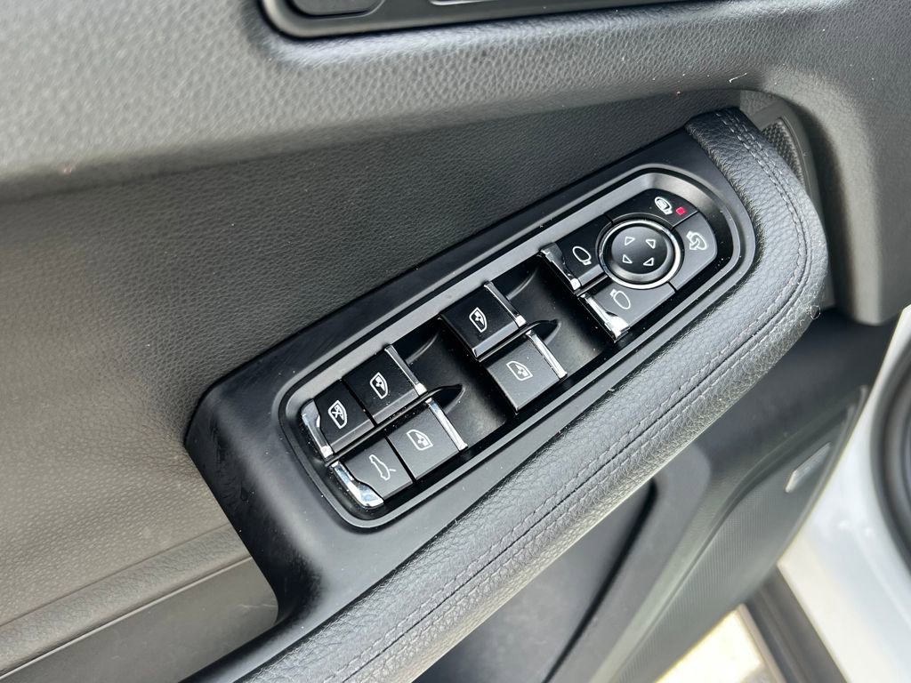 Used 2020 Porsche Macan image 16