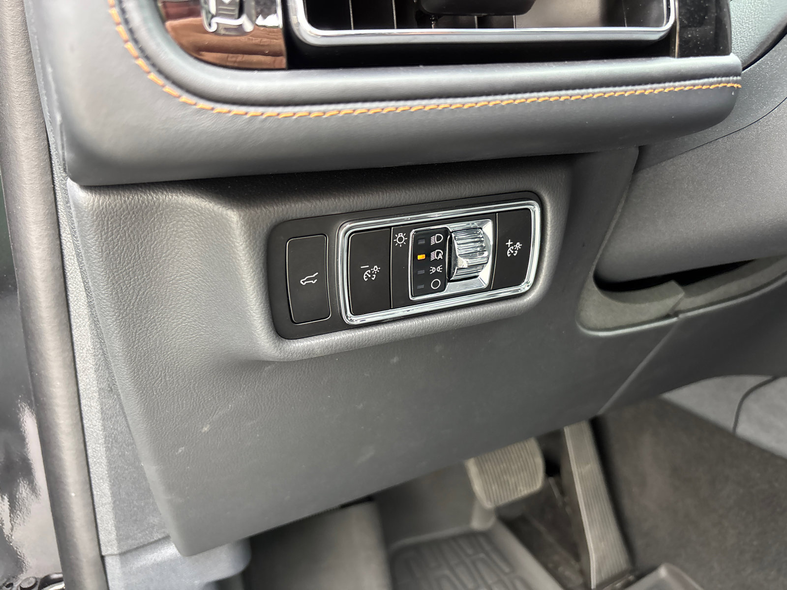 New 2025 Lincoln Aviator Black Label w/ Jet Appearance Package image 16