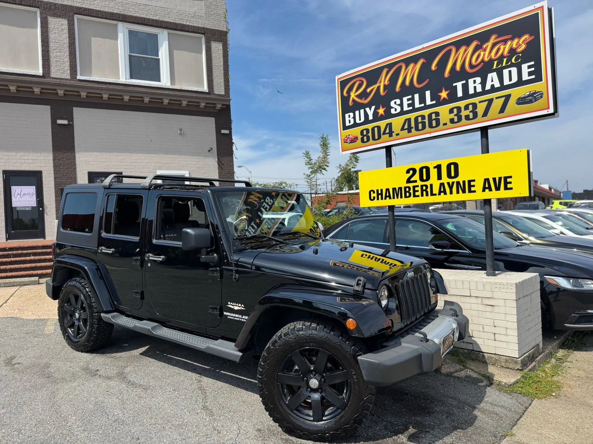 Used 2013 Jeep Wrangler Unlimited Sahara w/ Connectivity Group image 31