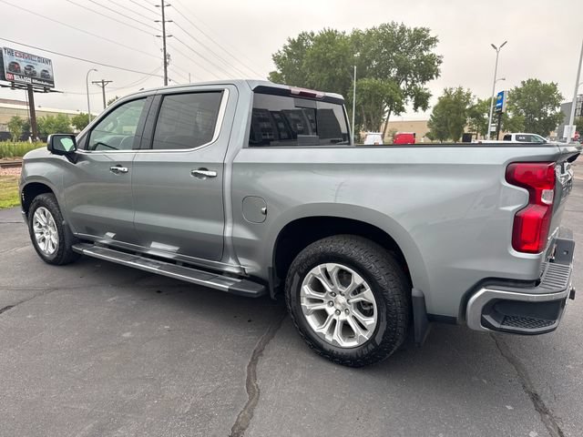 Used 2023 Chevrolet Silverado 1500 LTZ AWD/4WD image 3
