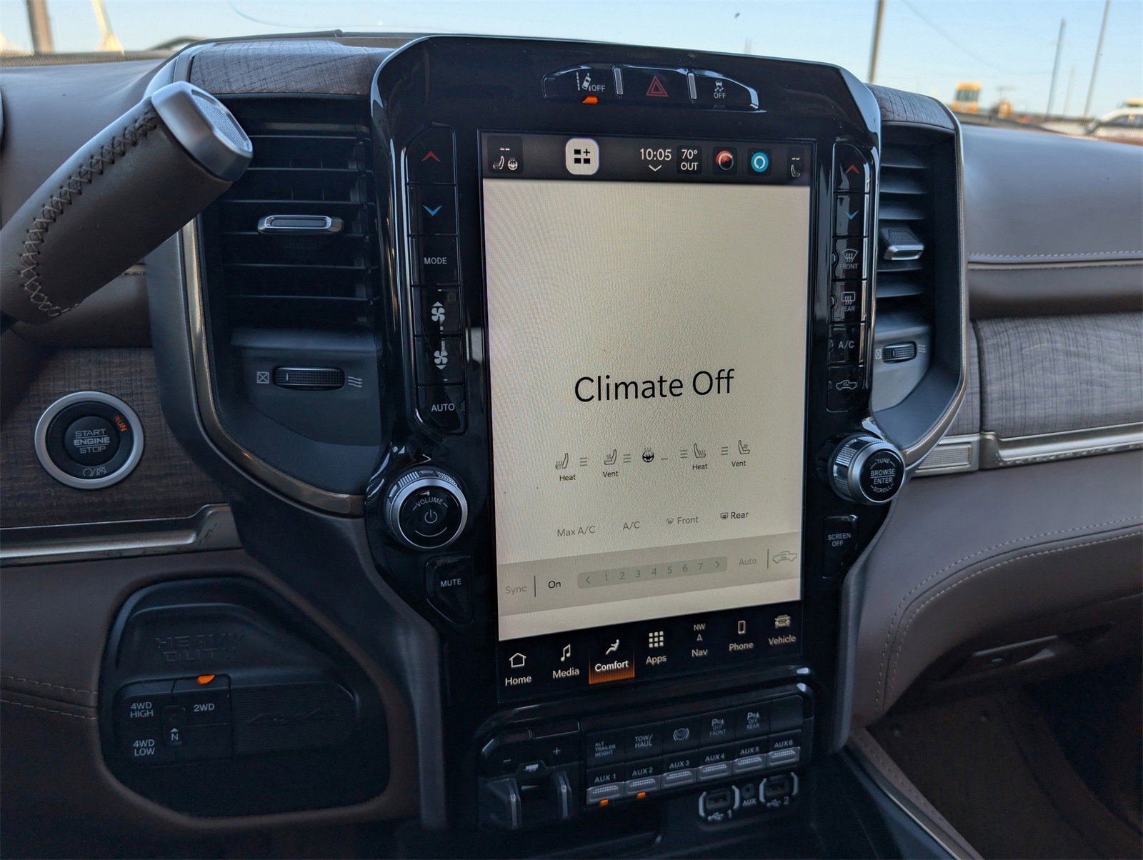 Used 2022 RAM 3500 Limited image 11