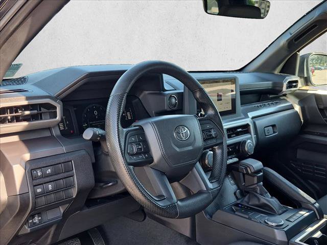 Used 2025 Toyota Tacoma SR5 RWD image 10