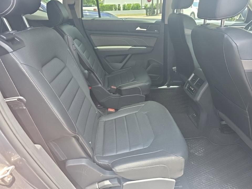 Used 2022 Volkswagen Atlas SEL Premium AWD/4WD image 12