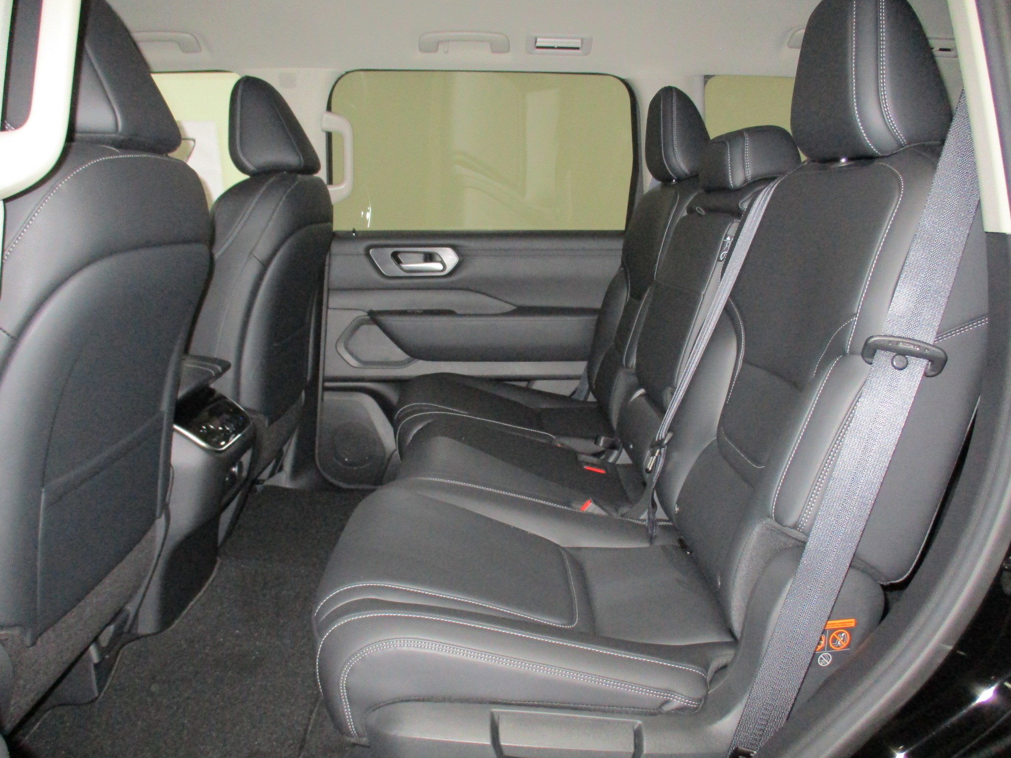 New 2026 Nissan Armada SV image 24