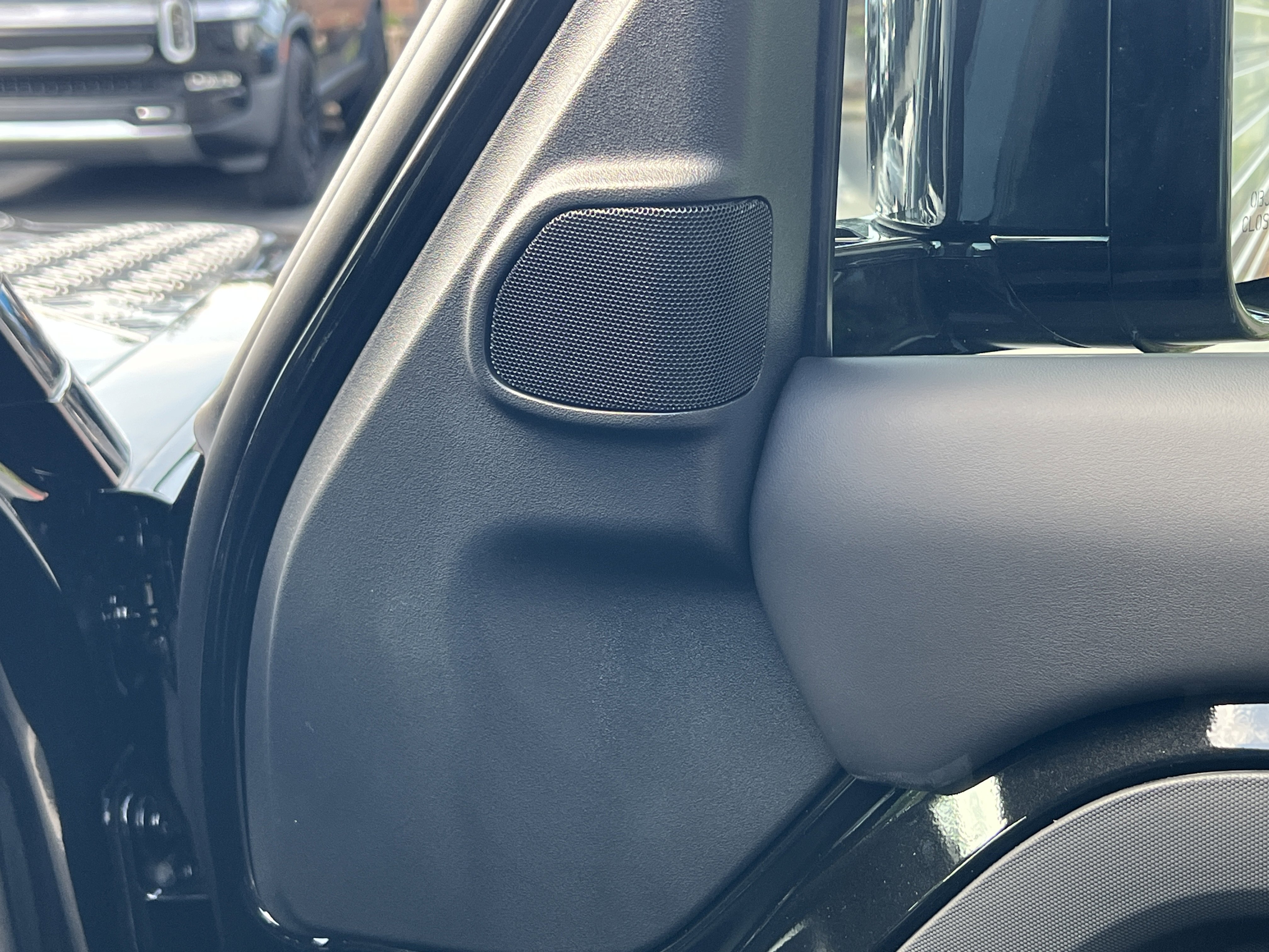 New 2025 Land Rover Defender 130 V8 image 9