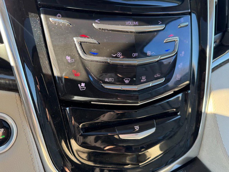Used 2018 Cadillac Escalade Premium Luxury image 17