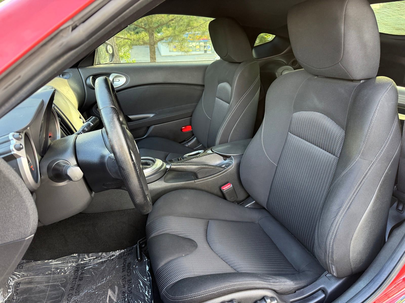 Used 2016 Nissan 370Z Coupe RWD image 32