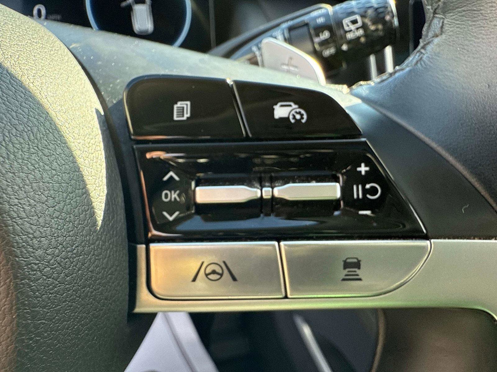 Used 2024 Hyundai Tucson Limited image 26