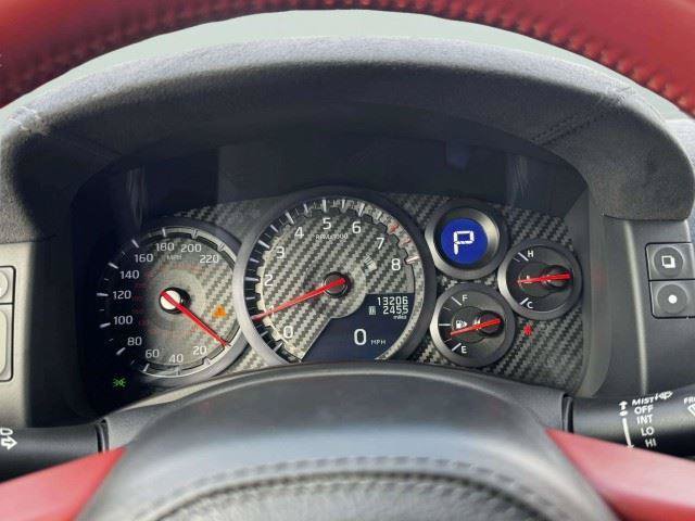 Used 2024 Nissan GT-R w/ Floor Mat Package AWD/4WD image 26