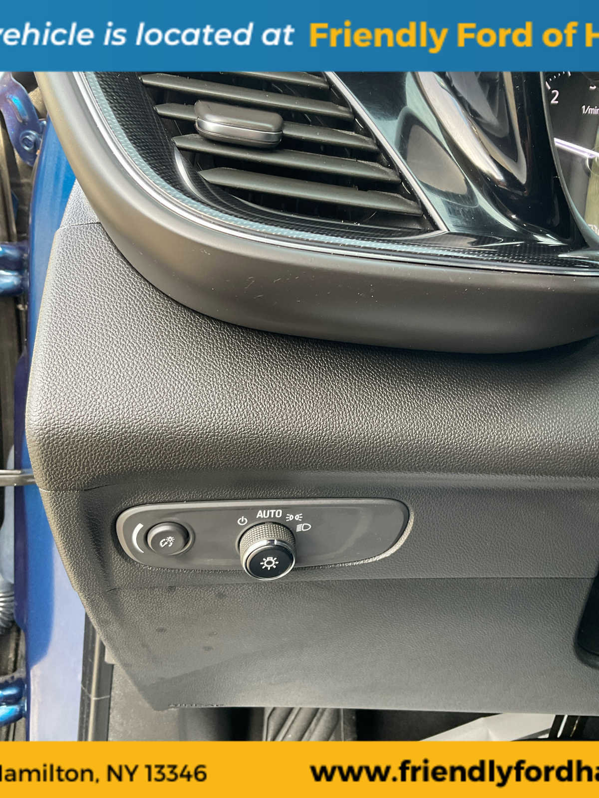 Used 2023 Buick Envision Essence image 21