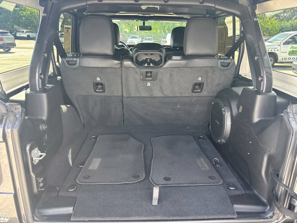 Certified 2021 Jeep Wrangler Unlimited Sahara AWD/4WD image 32