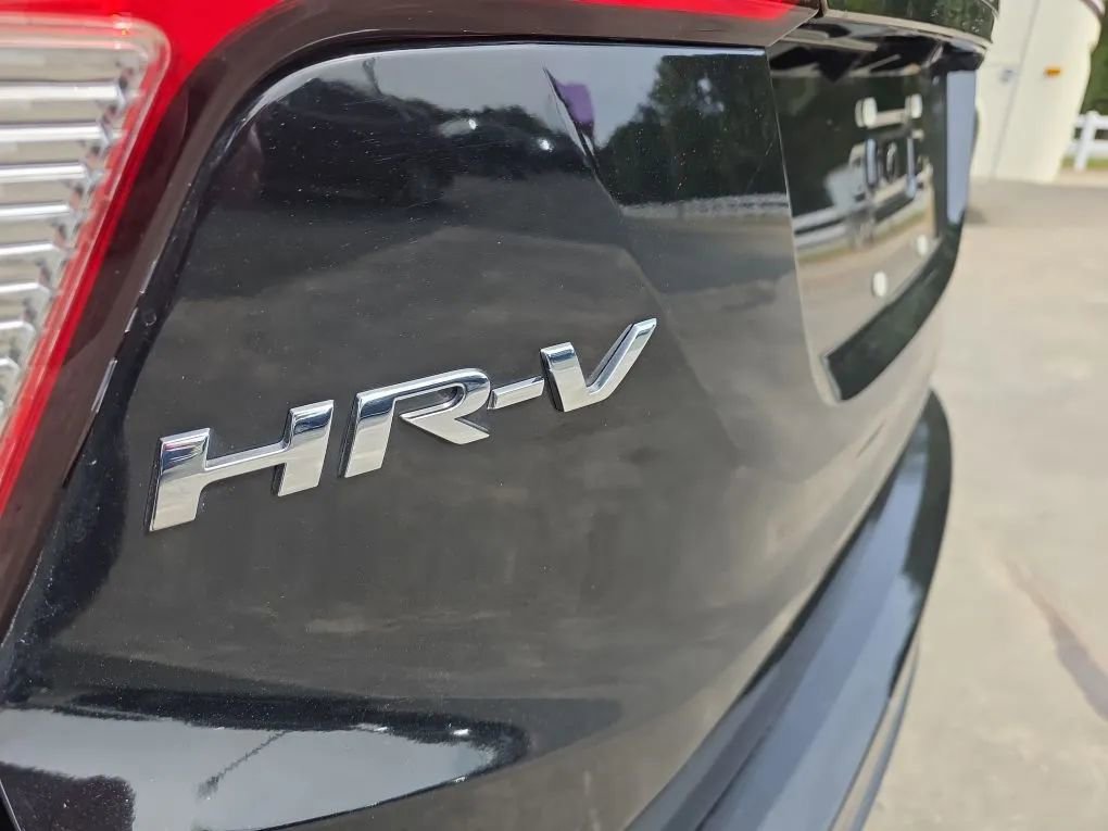 Used 2022 Honda HR-V Sport image 11