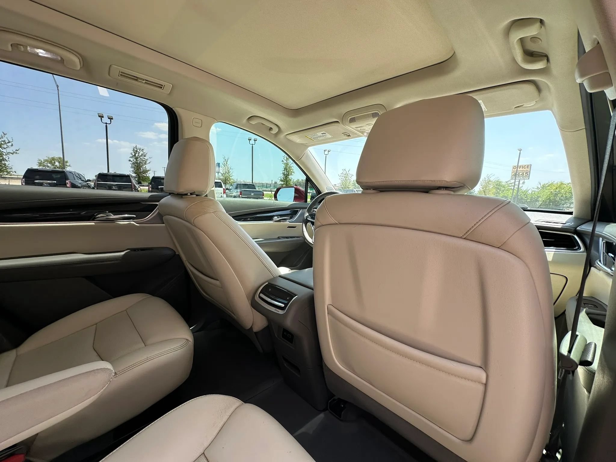 Used 2020 Cadillac XT6 Premium Luxury FWD image 20