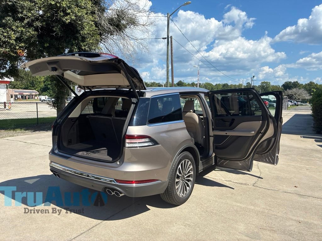 Used 2021 Lincoln Aviator Reserve w/ Equipment Group 201A AWD/4WD image 17