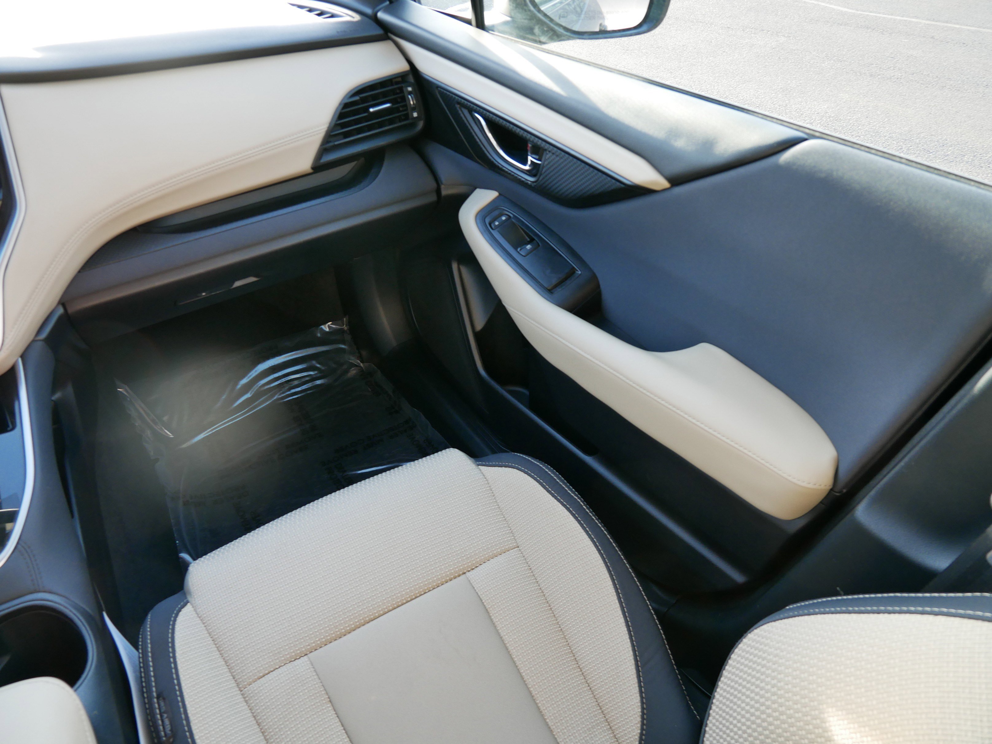 Used 2021 Subaru Outback Premium image 11