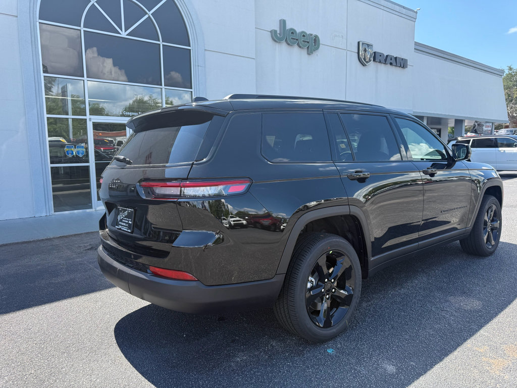 New 2025 Jeep Grand Cherokee L Altitude image 8