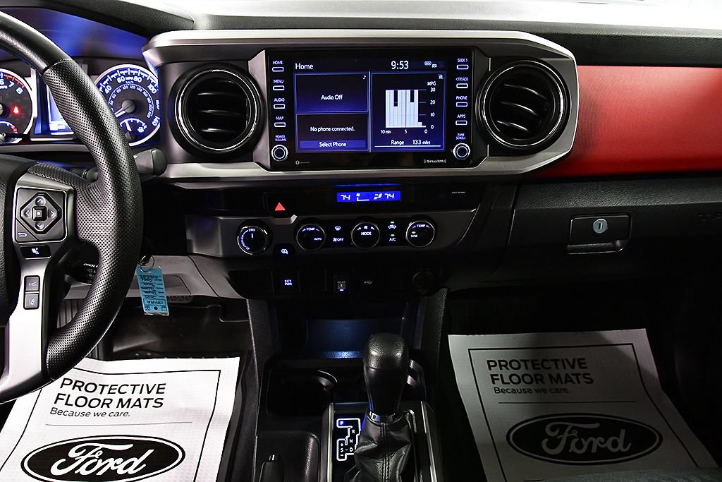 Used 2022 Toyota Tacoma SR5 AWD/4WD image 24