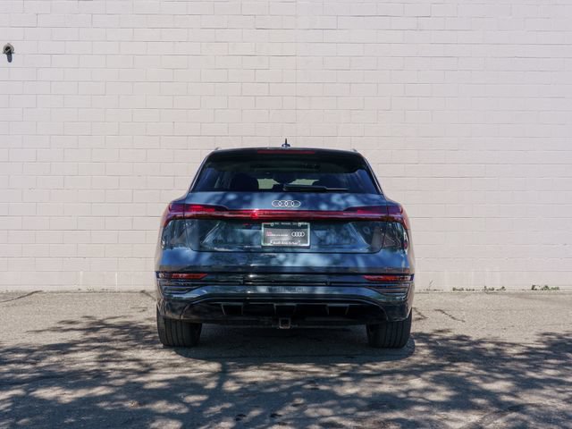 Used 2024 Audi Q8 e-tron Premium Plus w/ Premium Plus Package AWD/4WD image 6