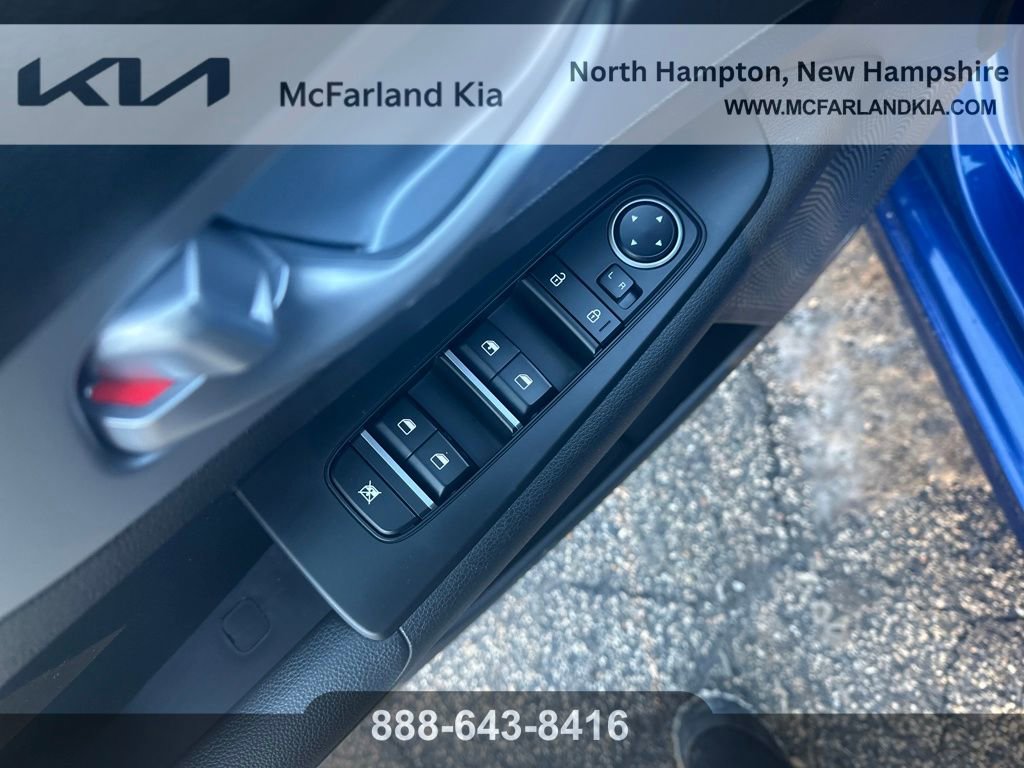 Used 2023 Kia Forte LXS image 13