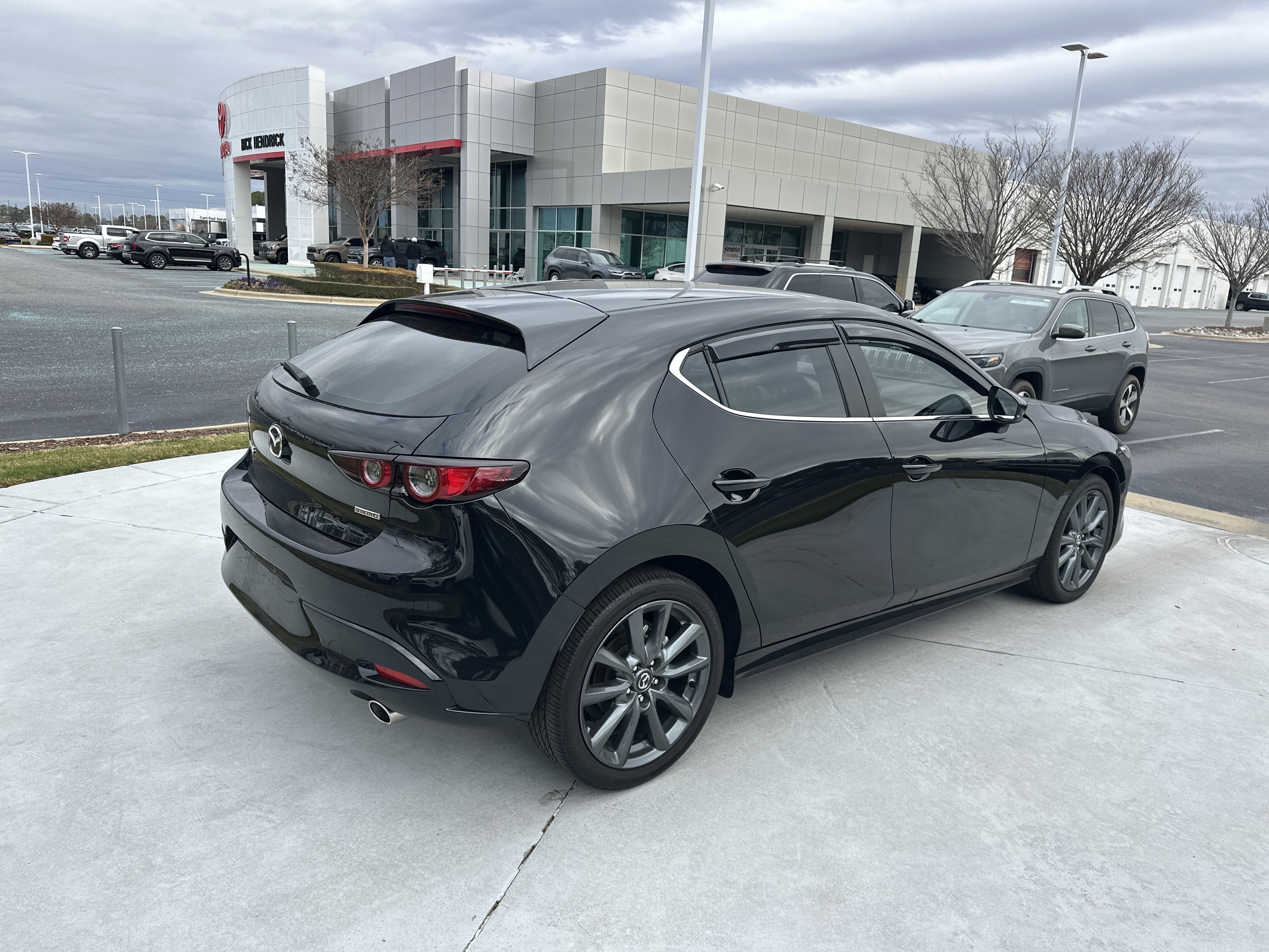 Used 2021 MAZDA MAZDA3 s image 10