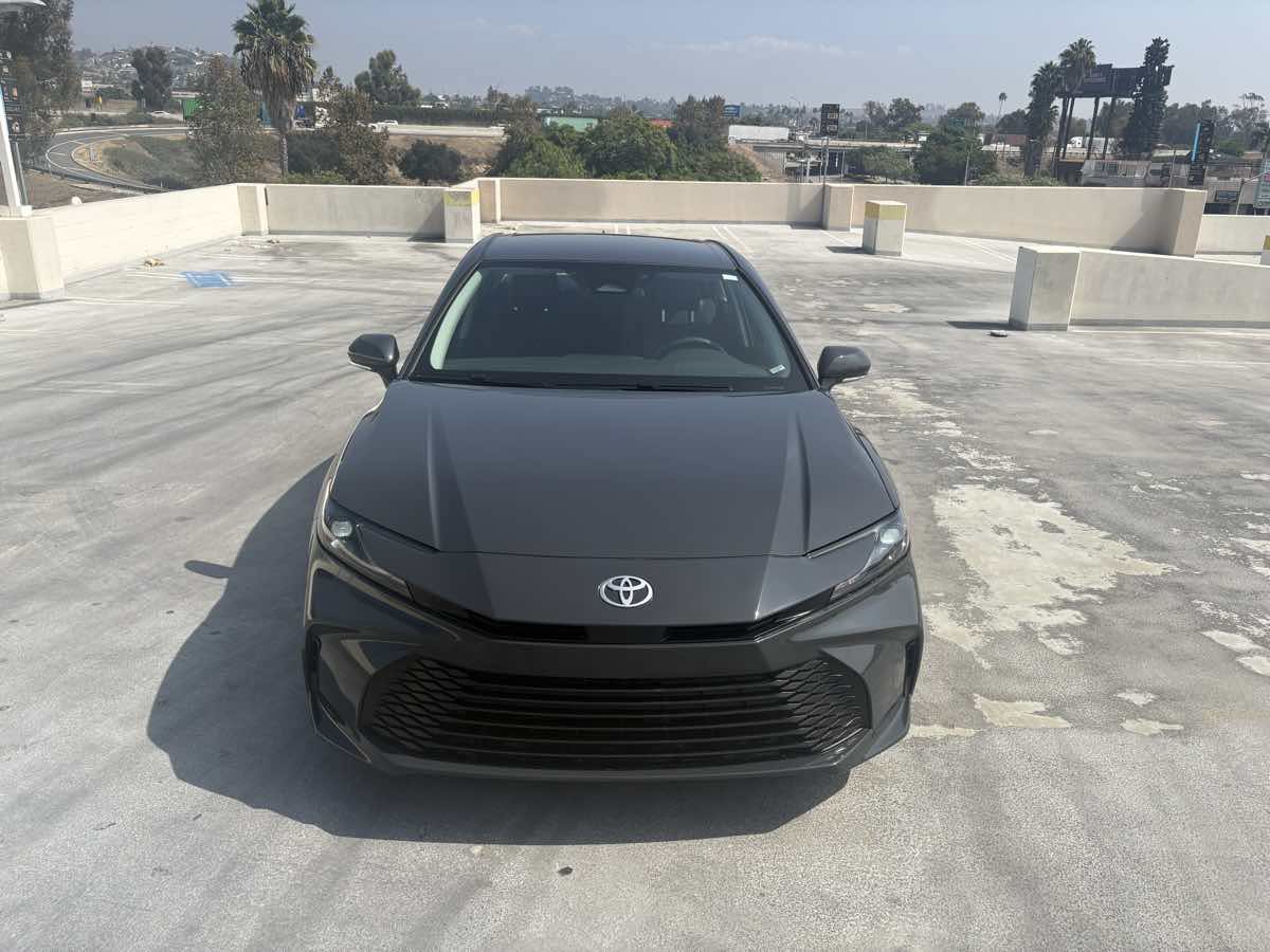 Used 2026 Toyota Camry LE FWD image 8