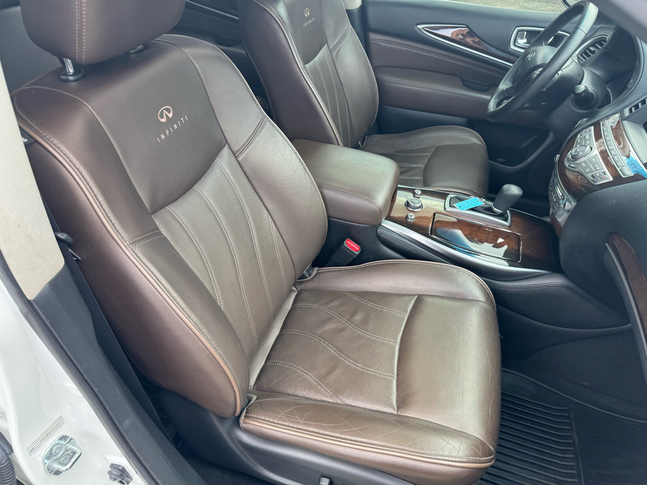 Used 2013 INFINITI JX35 AWD w/ Premium Pkg image 38