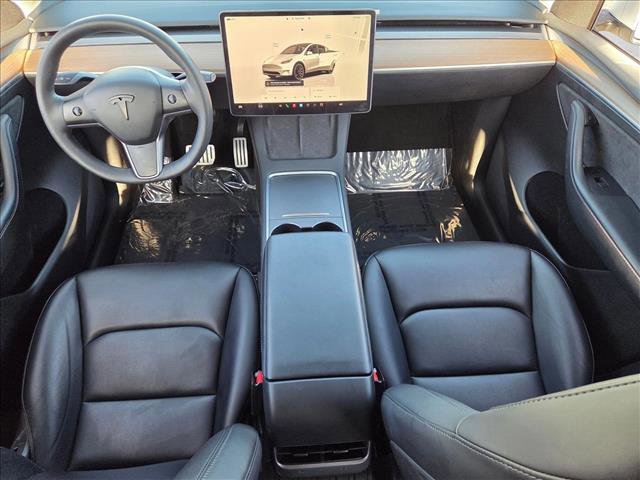 Used 2023 Tesla Model Y Performance image 17