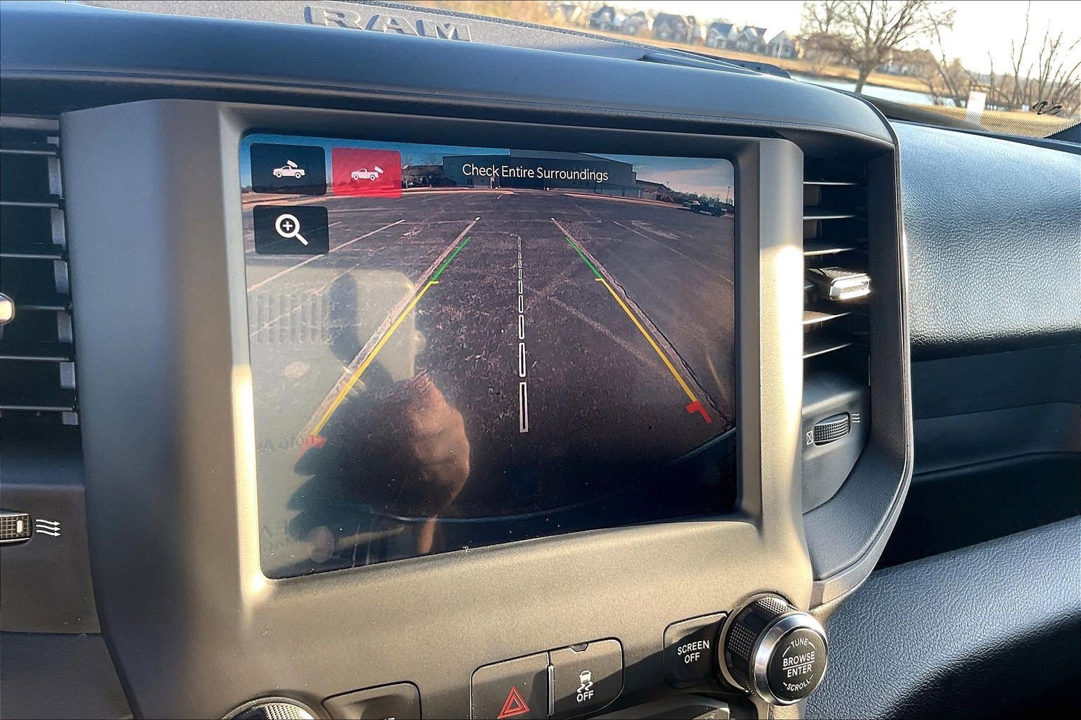 Used 2024 RAM 3500 Tradesman w/ Chrome Appearance Group image 25