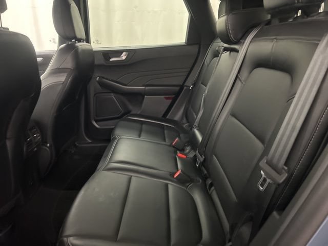 Used 2025 Ford Escape Platinum AWD/4WD image 23