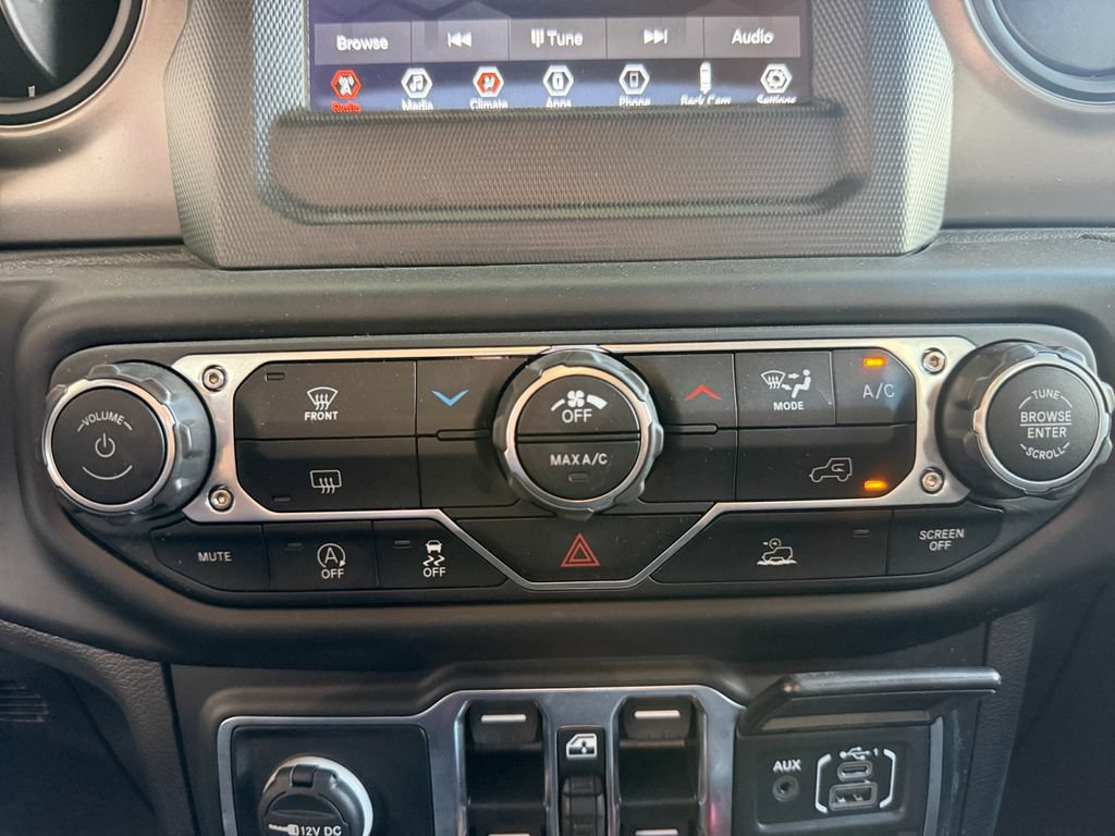 Used 2022 Jeep Wrangler Unlimited Sport AWD/4WD image 17