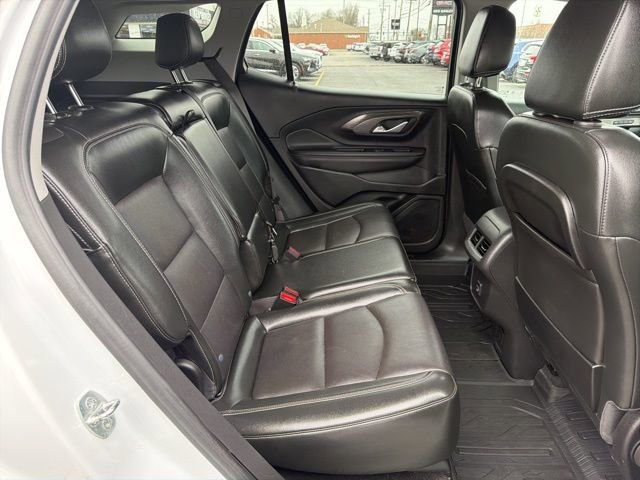 Certified 2022 GMC Terrain SLT w/ Elevation Edition image 18