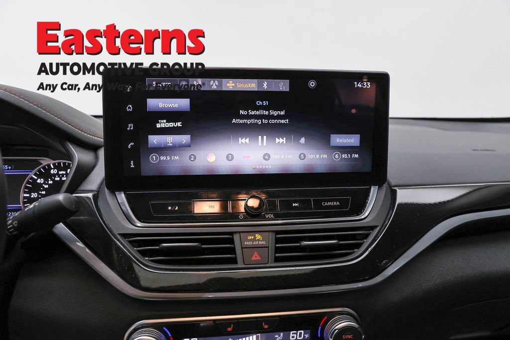 Used 2025 Nissan Altima 2.5 SR w/ SR Premium Package AWD/4WD image 12