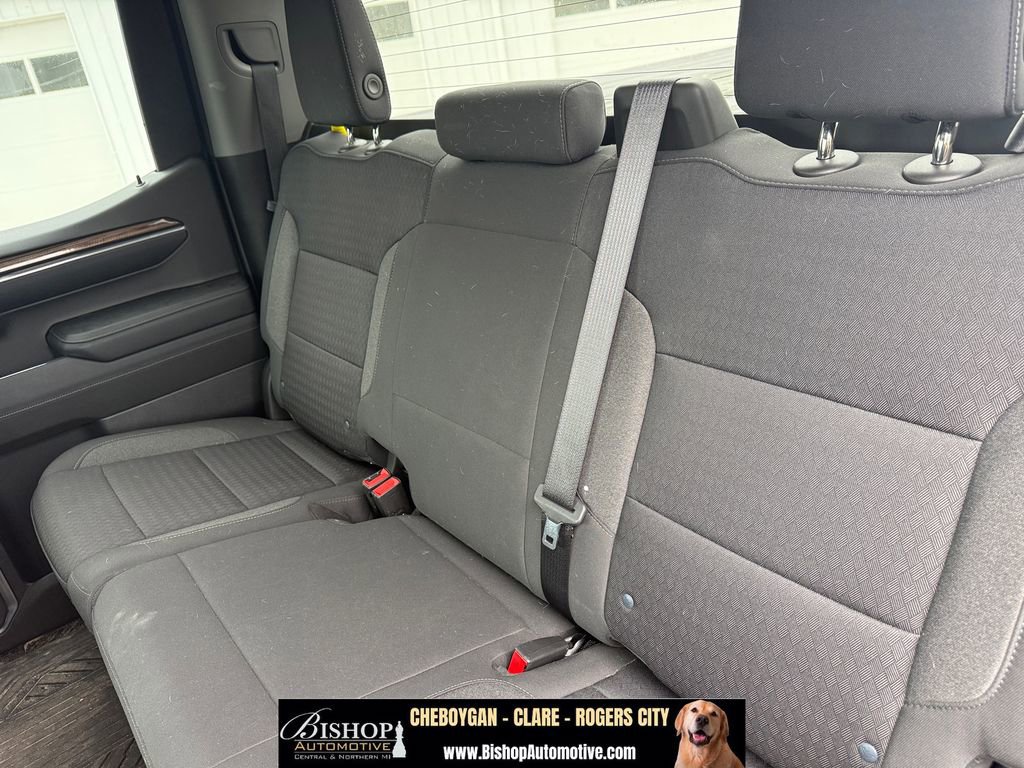 Used 2022 Chevrolet Silverado 1500 LT w/ Z71 Off-Road Package AWD/4WD image 14