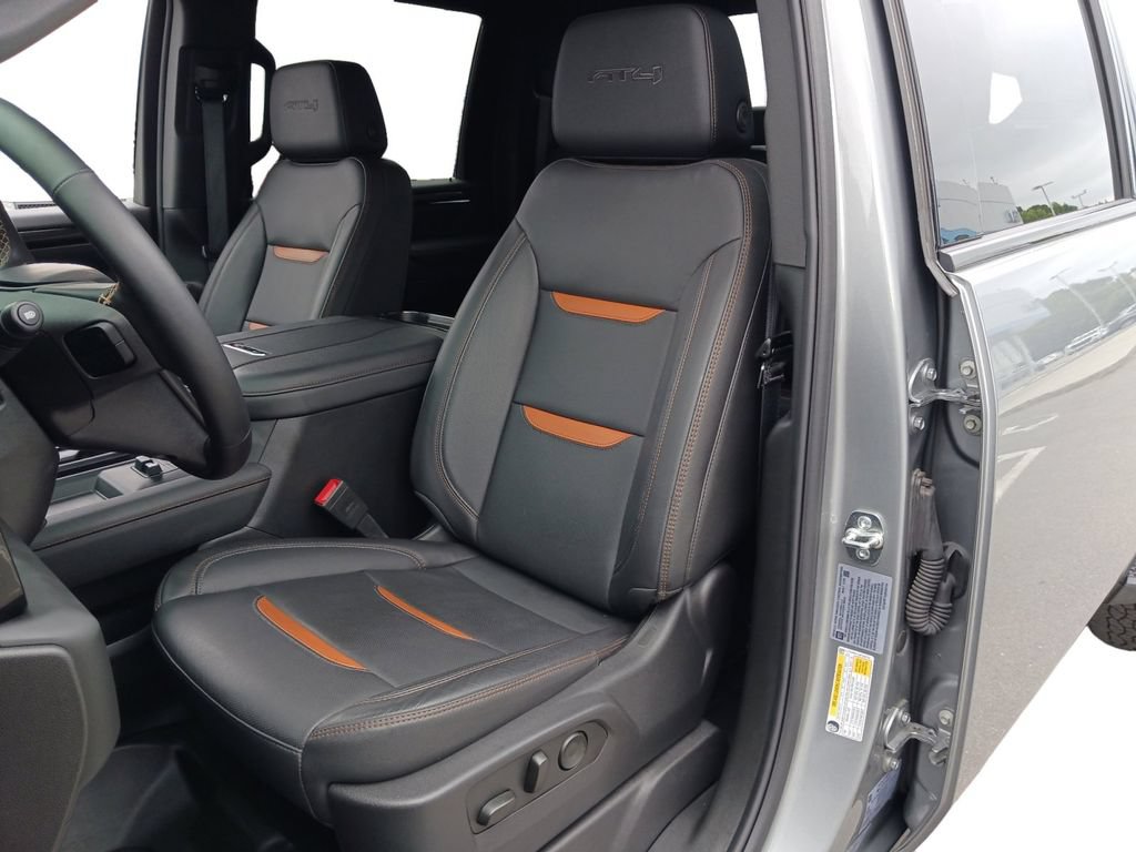 Used 2025 GMC Sierra 2500 AT4 AWD/4WD image 26