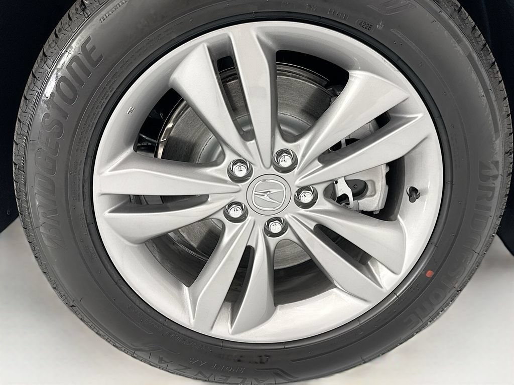 Used 2026 Acura MDX FWD image 32
