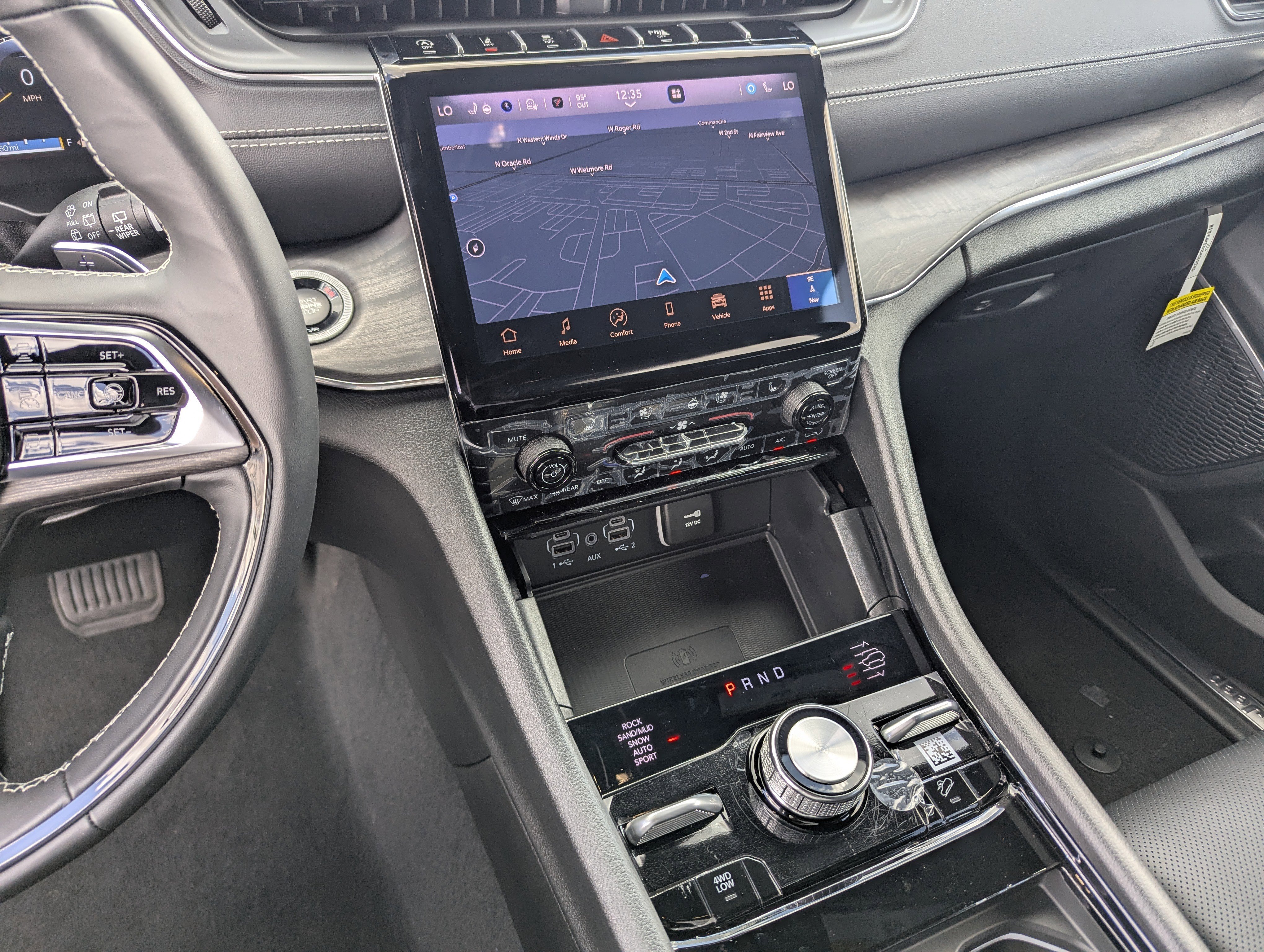 New 2025 Jeep Grand Cherokee Overland w/ Adv Protech Group III image 10