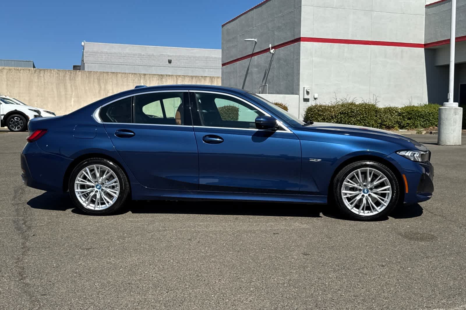 Used 2023 BMW 330e w/ Premium Package RWD image 6