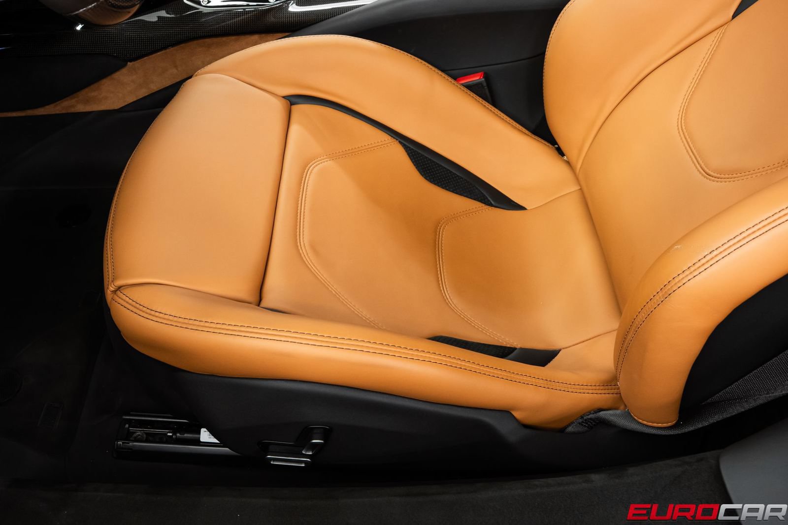 Used 2024 Ferrari 296 GTB RWD image 40