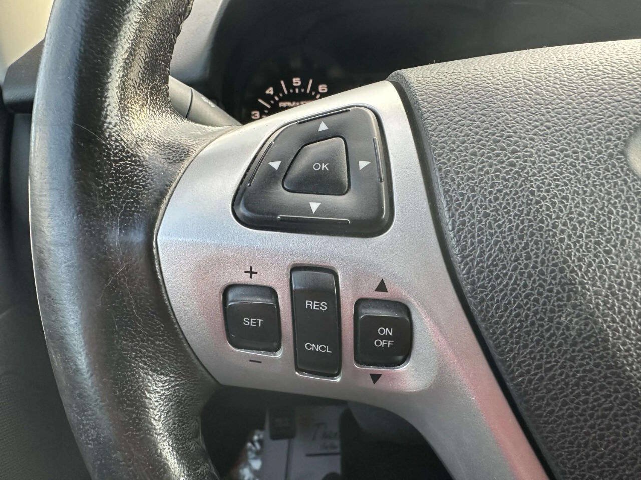 Used 2013 Ford Edge SEL FWD image 24