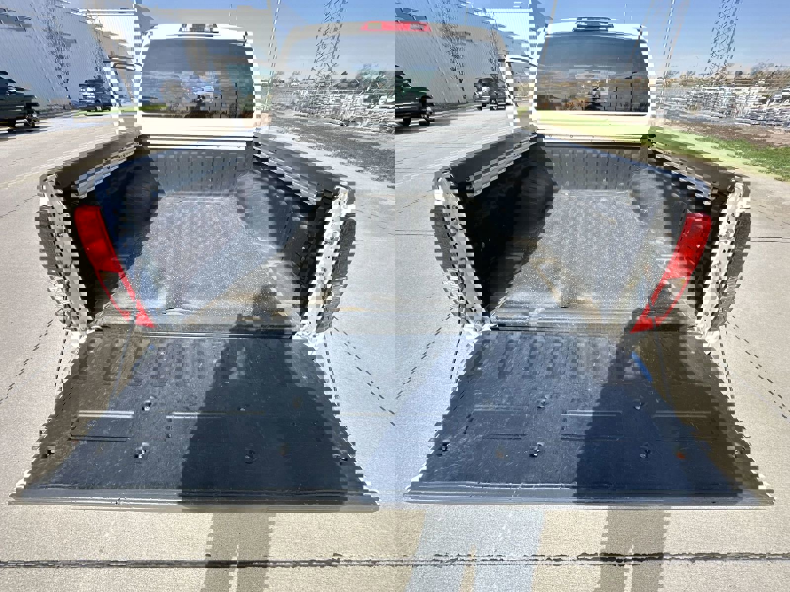 Used 2005 Nissan Frontier SE w/ (P01) Power Pkg image 22