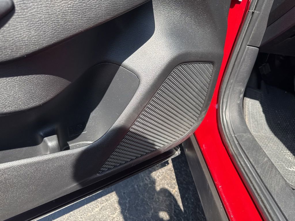 Used 2022 Mitsubishi Outlander SE image 15