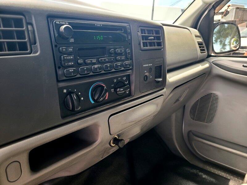 Used 2003 Ford F250 XLT image 16