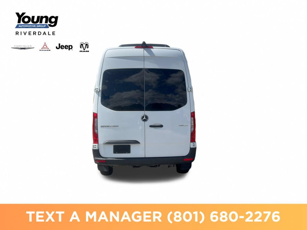 Used 2025 Mercedes-Benz Sprinter 2500 image 4