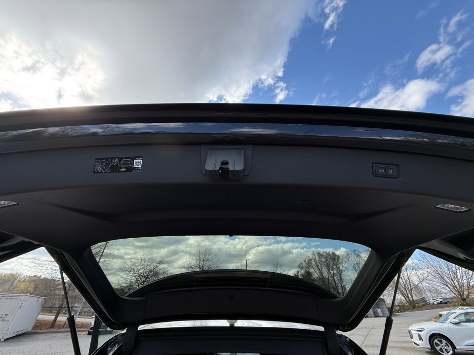 New 2026 Audi Q7 3.0T Premium Plus AWD/4WD image 14