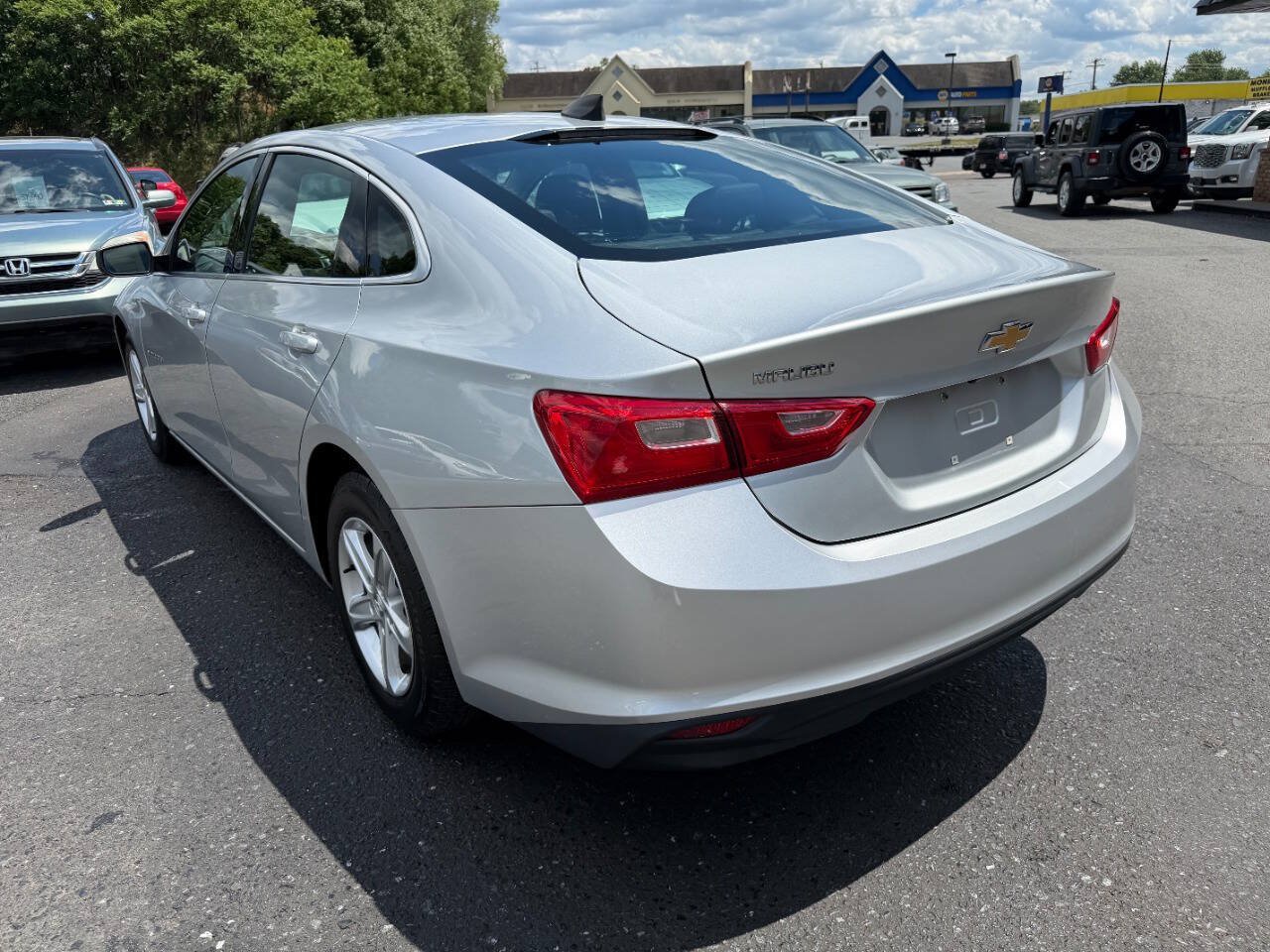 Used 2019 Chevrolet Malibu LS FWD image 12
